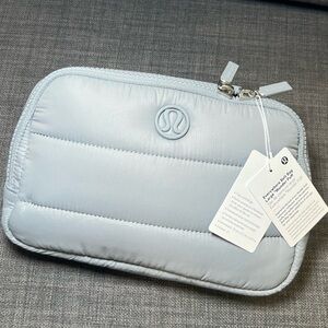 Lululemon everywhere belt bag